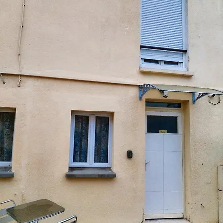 Appartement Dolisie, Charming 2 20 Minutes From Paris